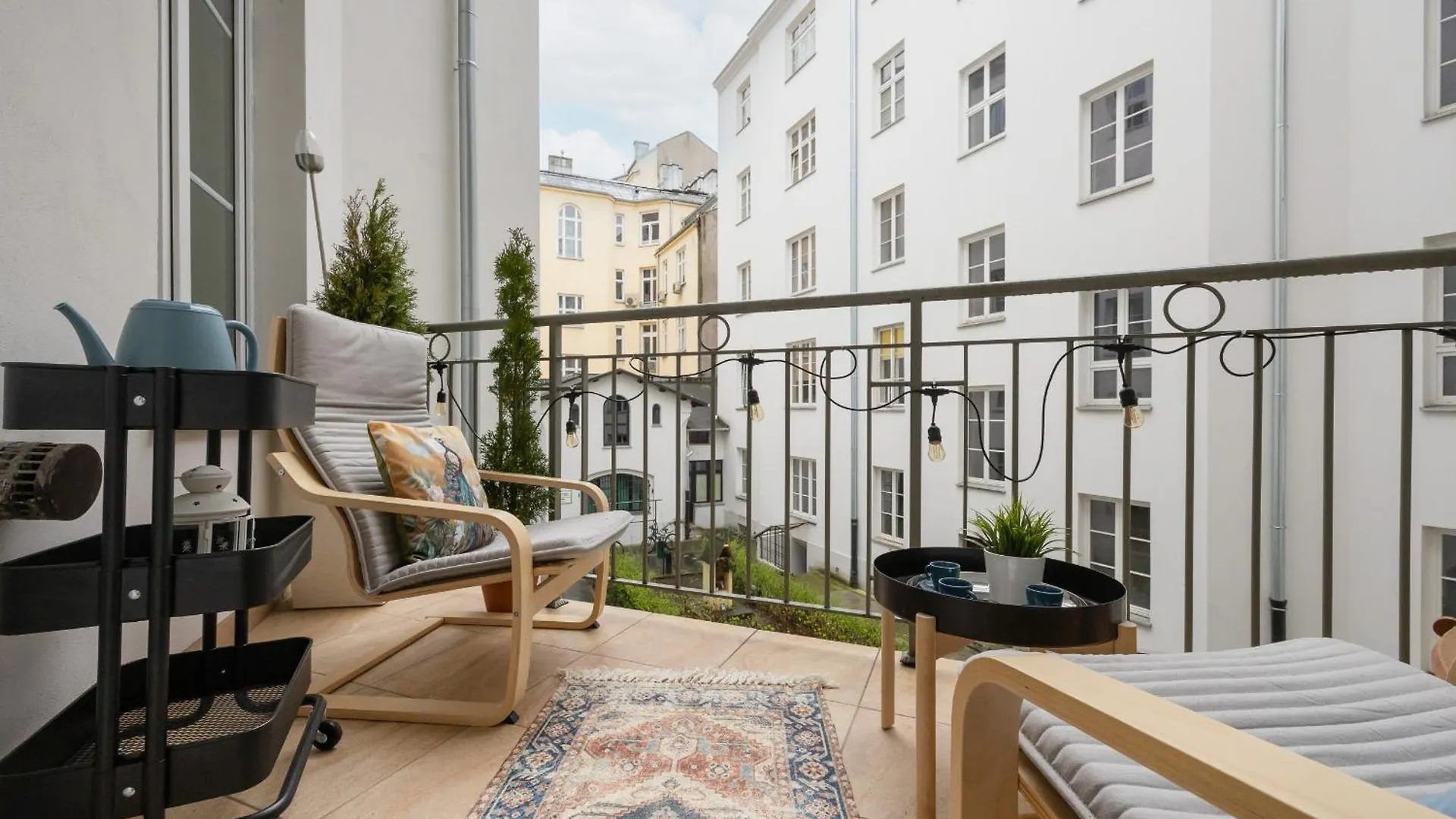 Spacious Apartment In The Warsaw City Center By Rent Like Home Poland